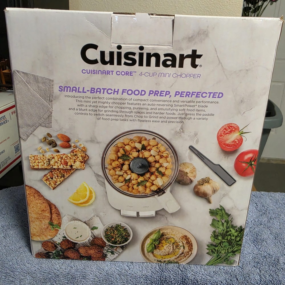 Cuisinart 4-Cup Mini Chopper in White - Picture 4 of 5